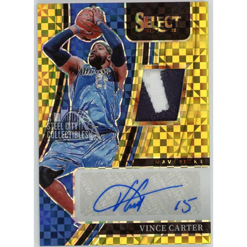 Vince Carter 2021-22 Panini Select Gold Patch Autograph Card #AM