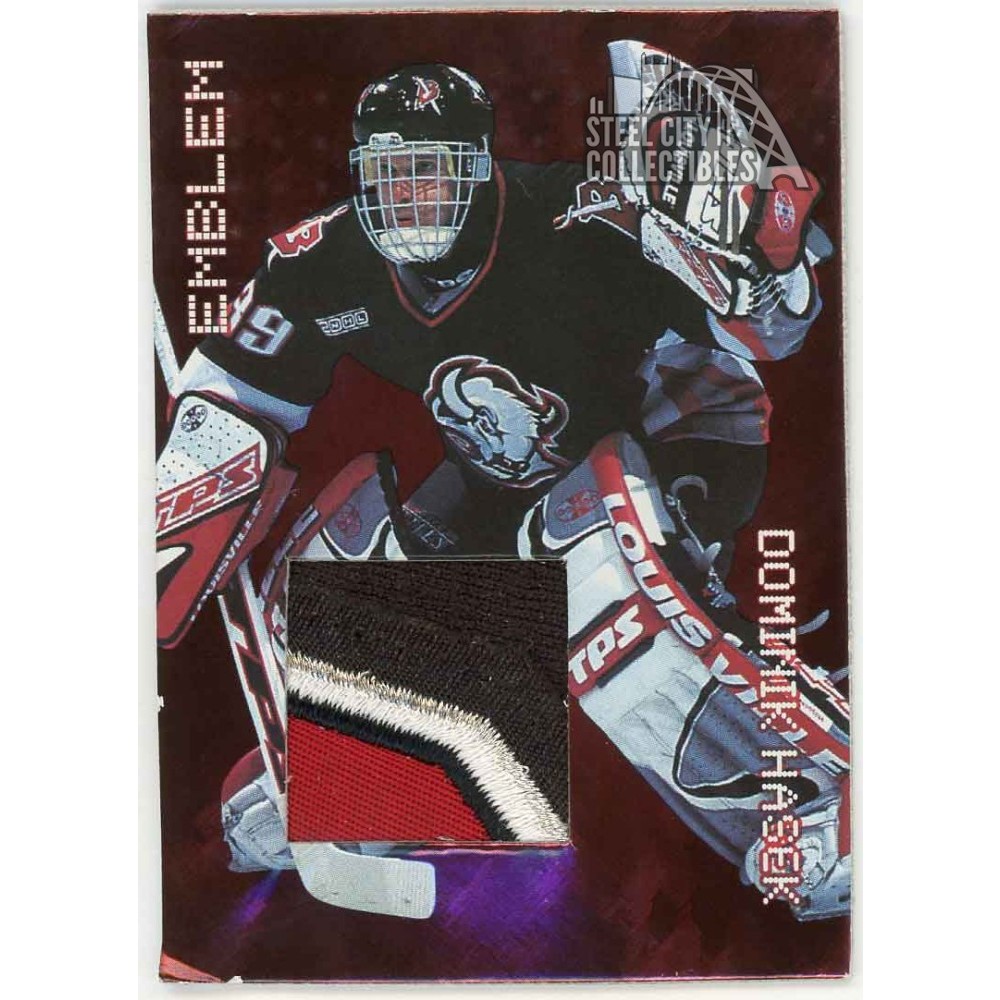 Dominik Hasek 1998-99 In The Game Be A Player Emblem Card #E-05