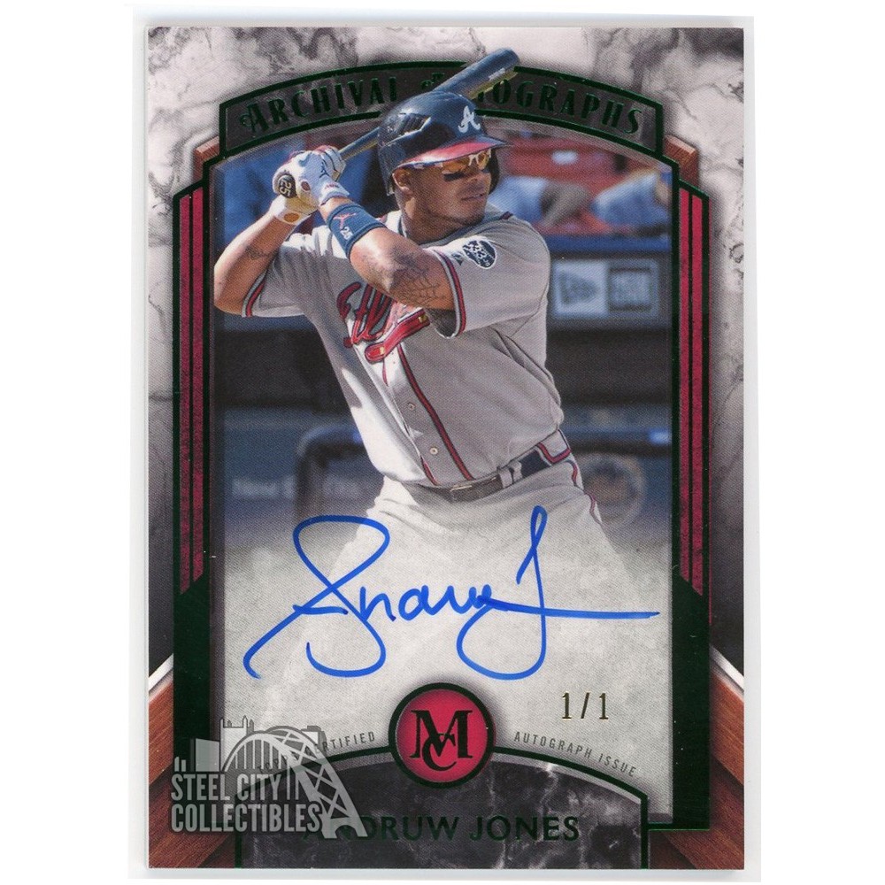 Andruw Jones 2022 Topps Museum Collection Emerald Archival
