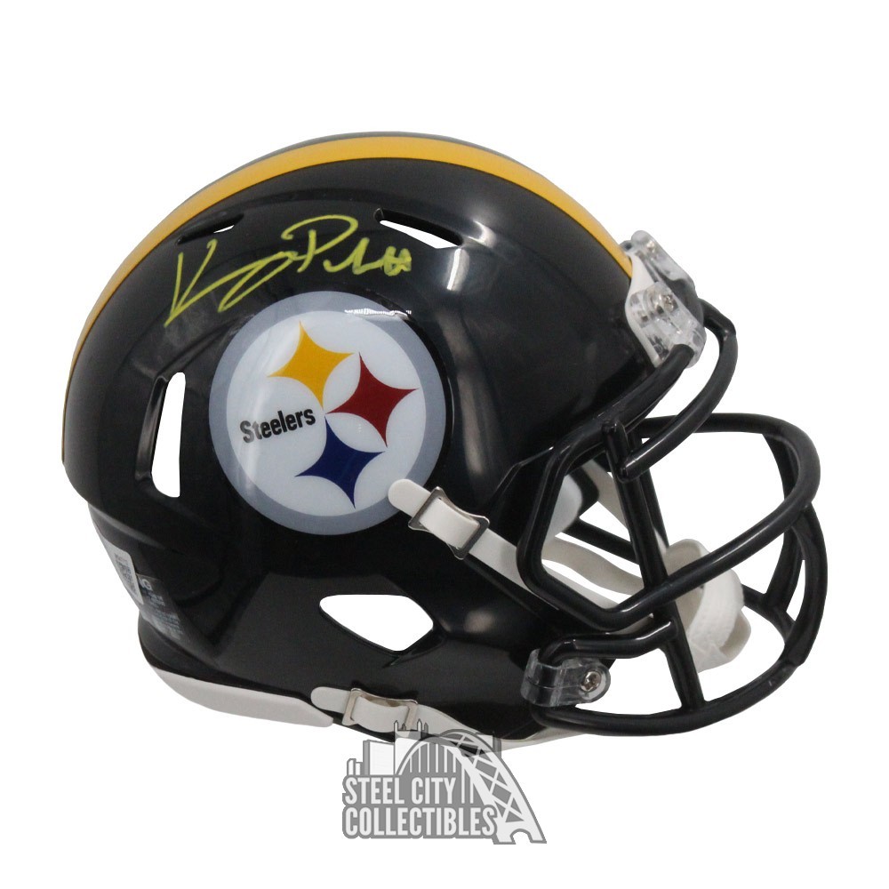 Kenny Pickett Autographed Pittsburgh 16x20 Football Photo - BAS | Steel
