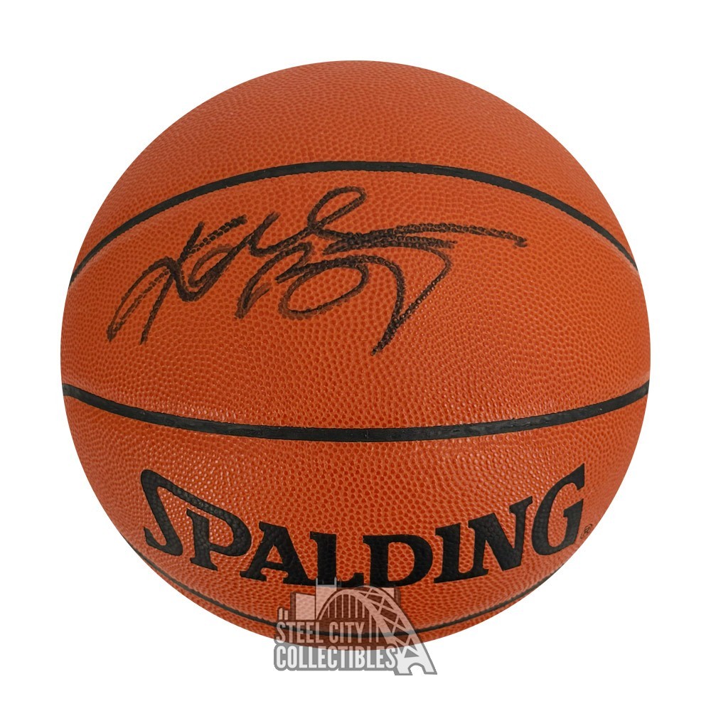 kobe bryant autographed ball