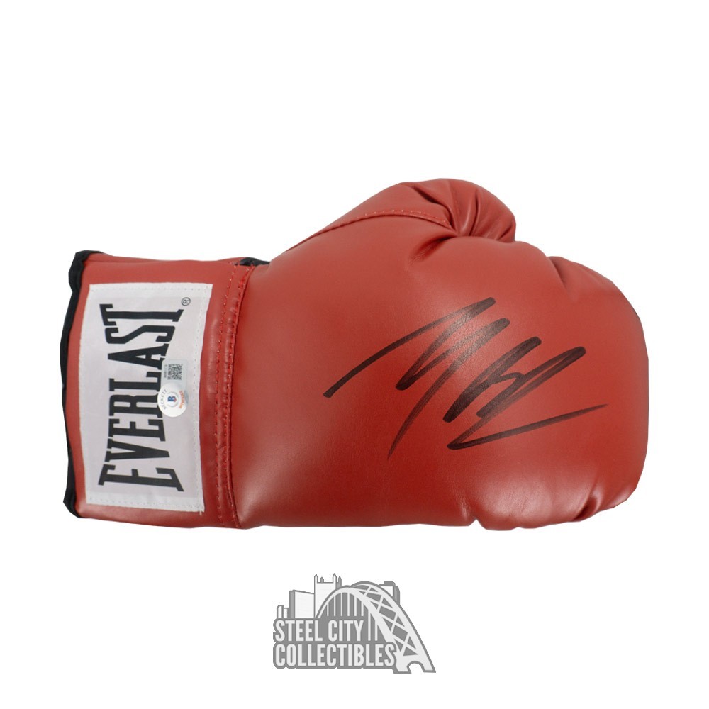 Michael B Jordan Autographed Everlast Red Boxing Glove BAS Right Hand