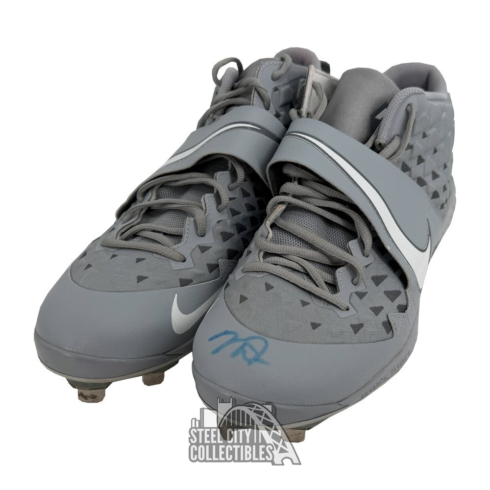 mike trout nikes