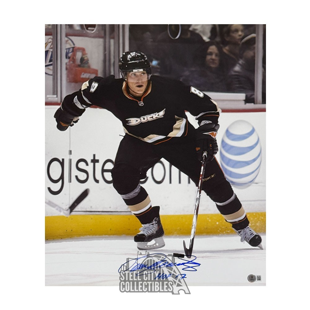 Teemu Selanne HOF 17 Autographed Anaheim Ducks 16x20 Hockey Photo