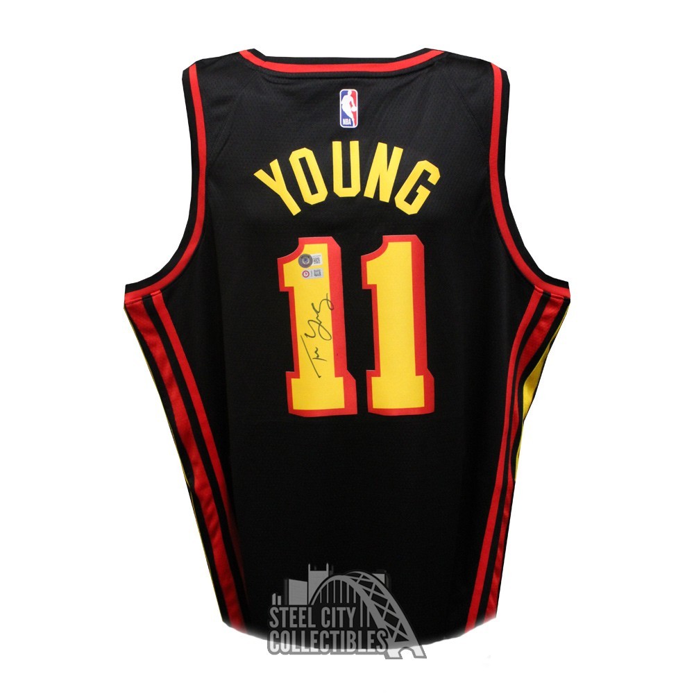 Trae Young Signed Hawks Jersey (Panini COA)