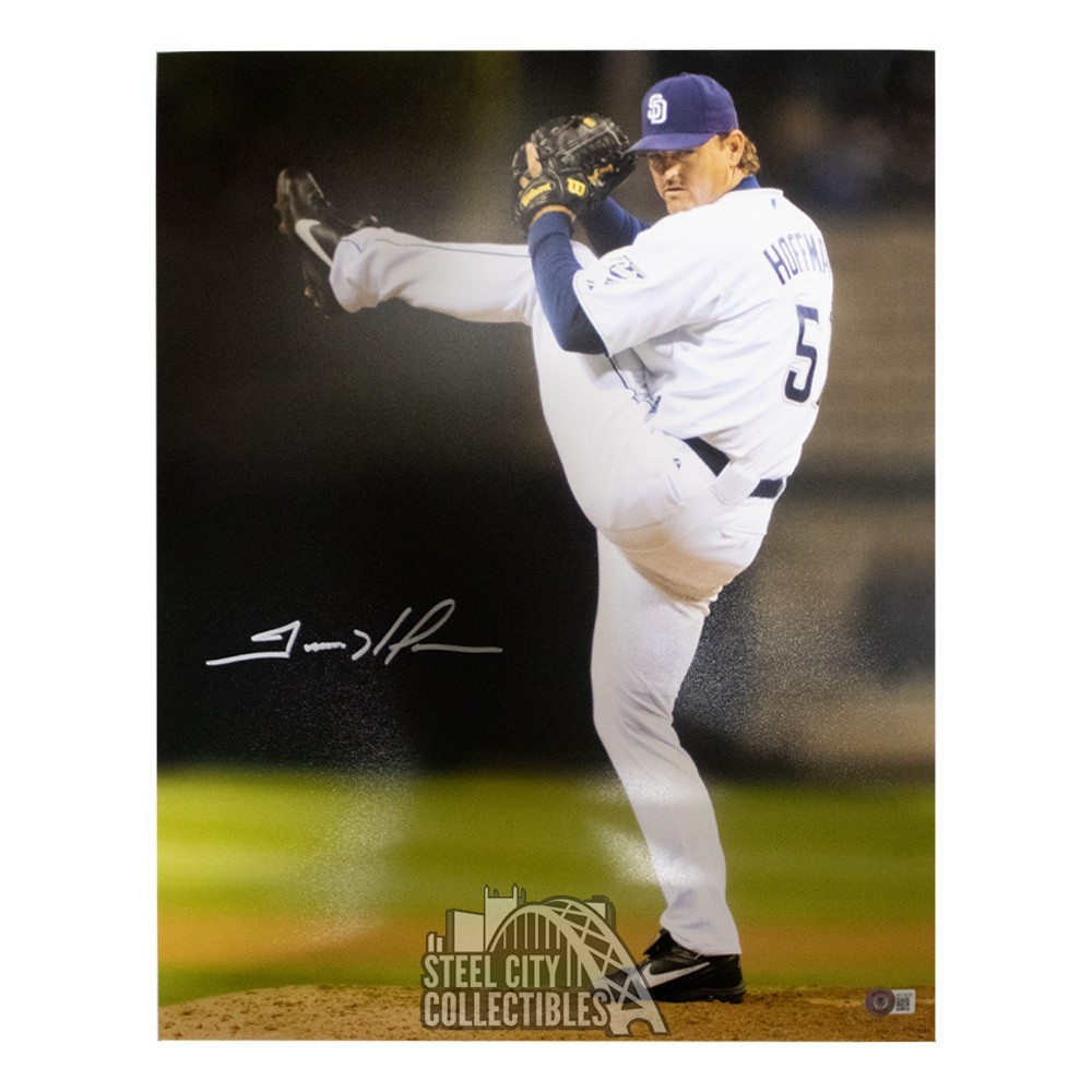 Trevor Hoffman Autographed San Diego Padres 16x20 Photo - BAS