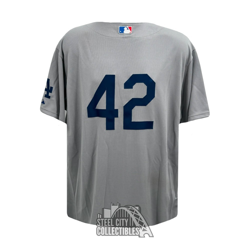 Yasiel Puig Autographed Game used Los Angeles Dodgers Jackie Robinson 42 Gray Baseball Jersey - MLB COA