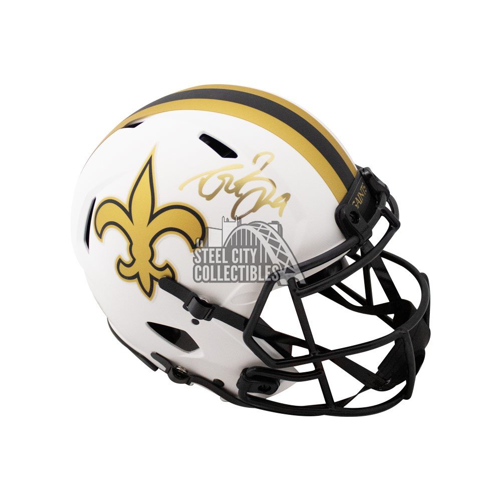 emblem on saints football helmet New Orleans Official NFL Logo Team Poster Show off your team spirit with the new line of Aluminum Color Emblems New Orleans Saints helmet history.