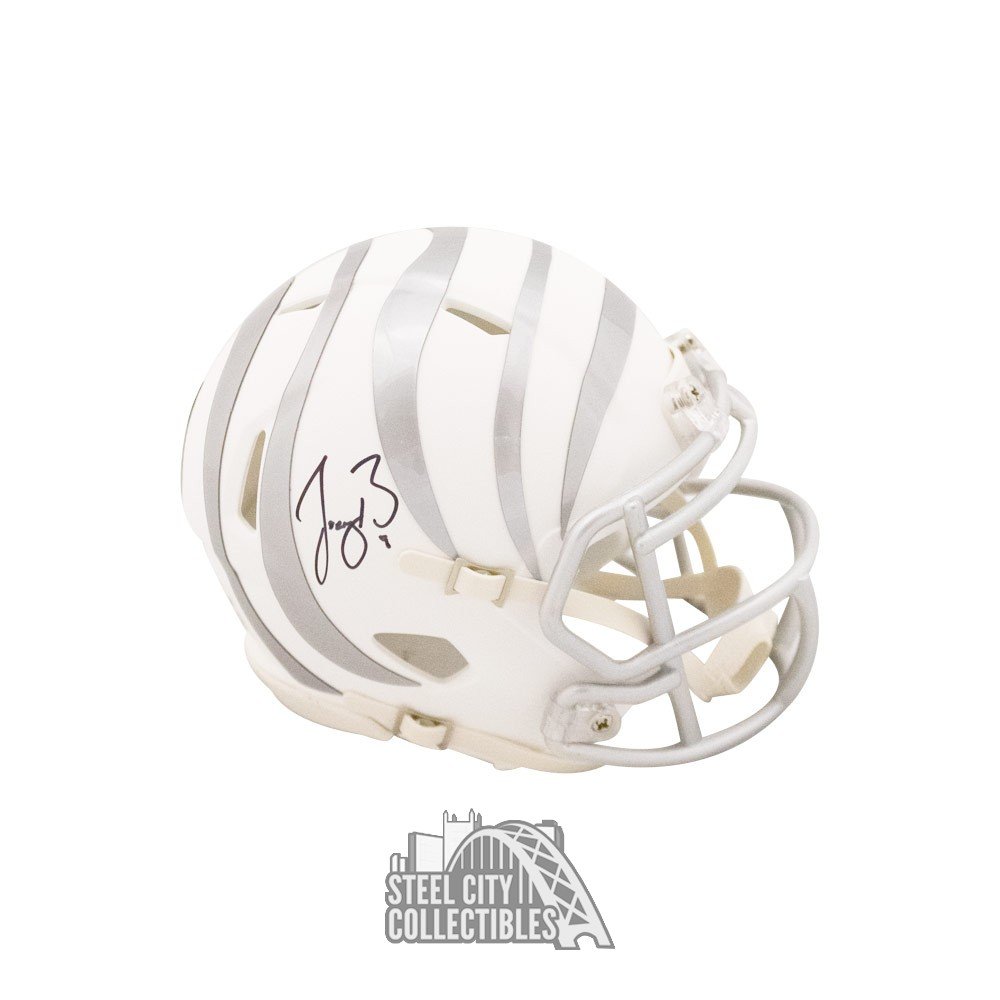 Joe Burrow Autographed Cincinnati Bengals Ice Mini Football Helmet -  Fanatics
