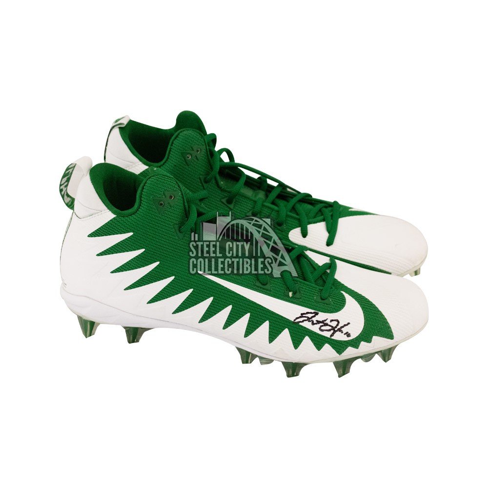 Justin Herbert Autographed Nike Alpha Menace Football Cleats - BAS COA  (White Swoosh)