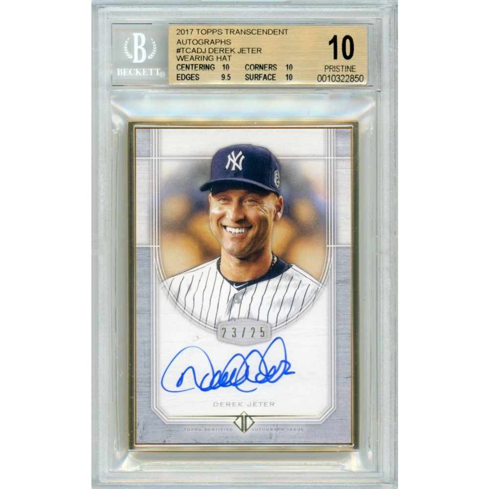 Derek Jeter 2017 Topps Transcendent Baseball Framed Autograph Card 23/25 -  BGS Graded 10