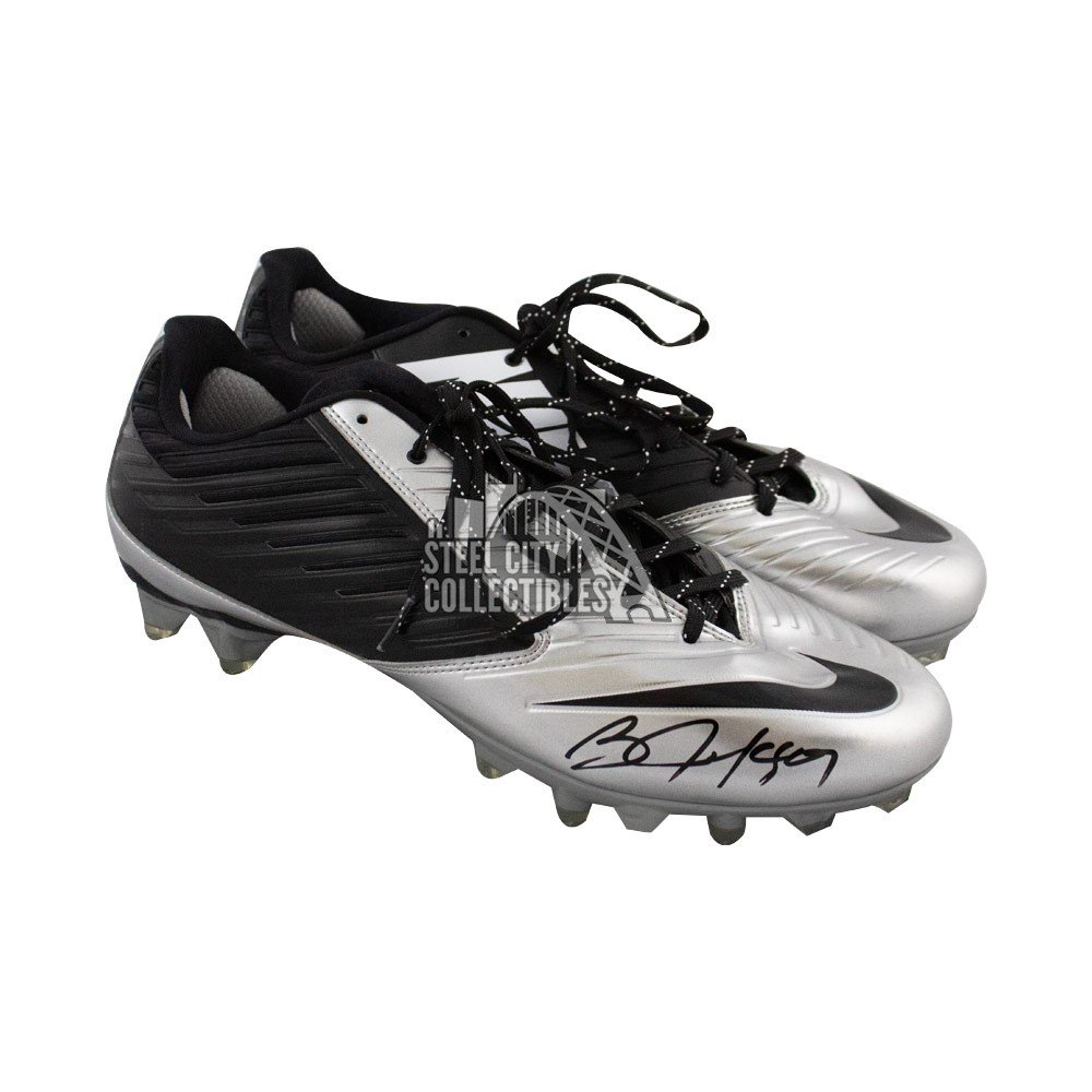 signature football cleats