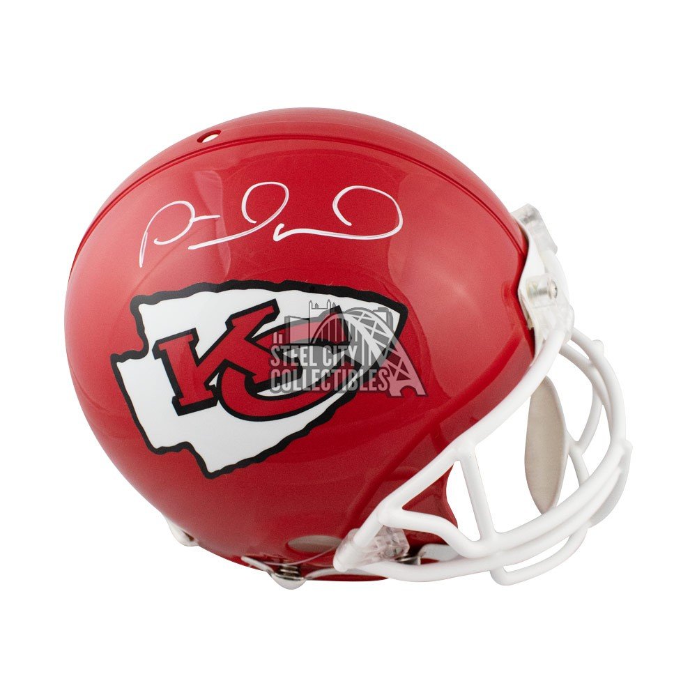 patrick mahomes autographed football card