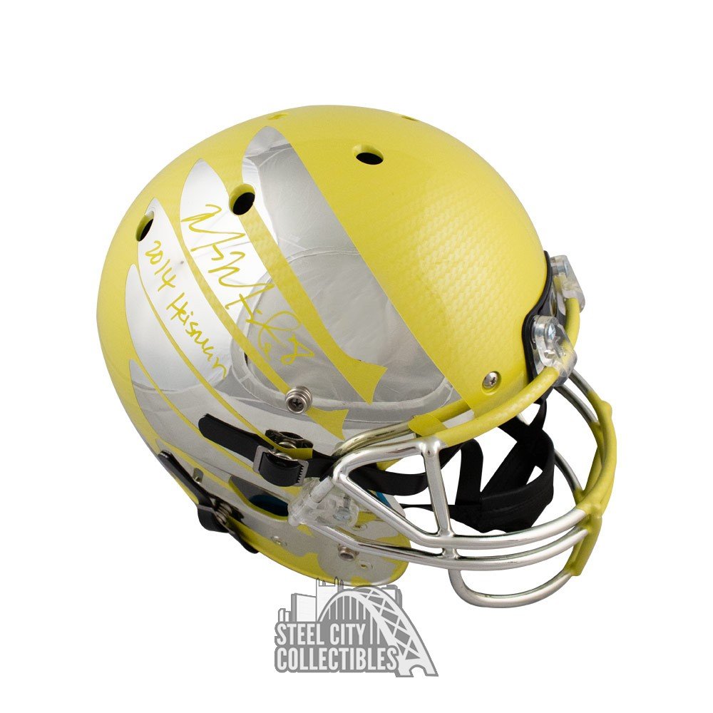 Marcus Mariota 2014 Heisman Autographed Oregon Chrome F/S Helmet BAS Yellow  Ink