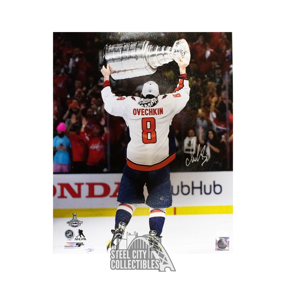 Alexander Ovechkin Autographed Washington Capitals Fanatics Navy Breakaway Hockey  Jersey - Fanatics