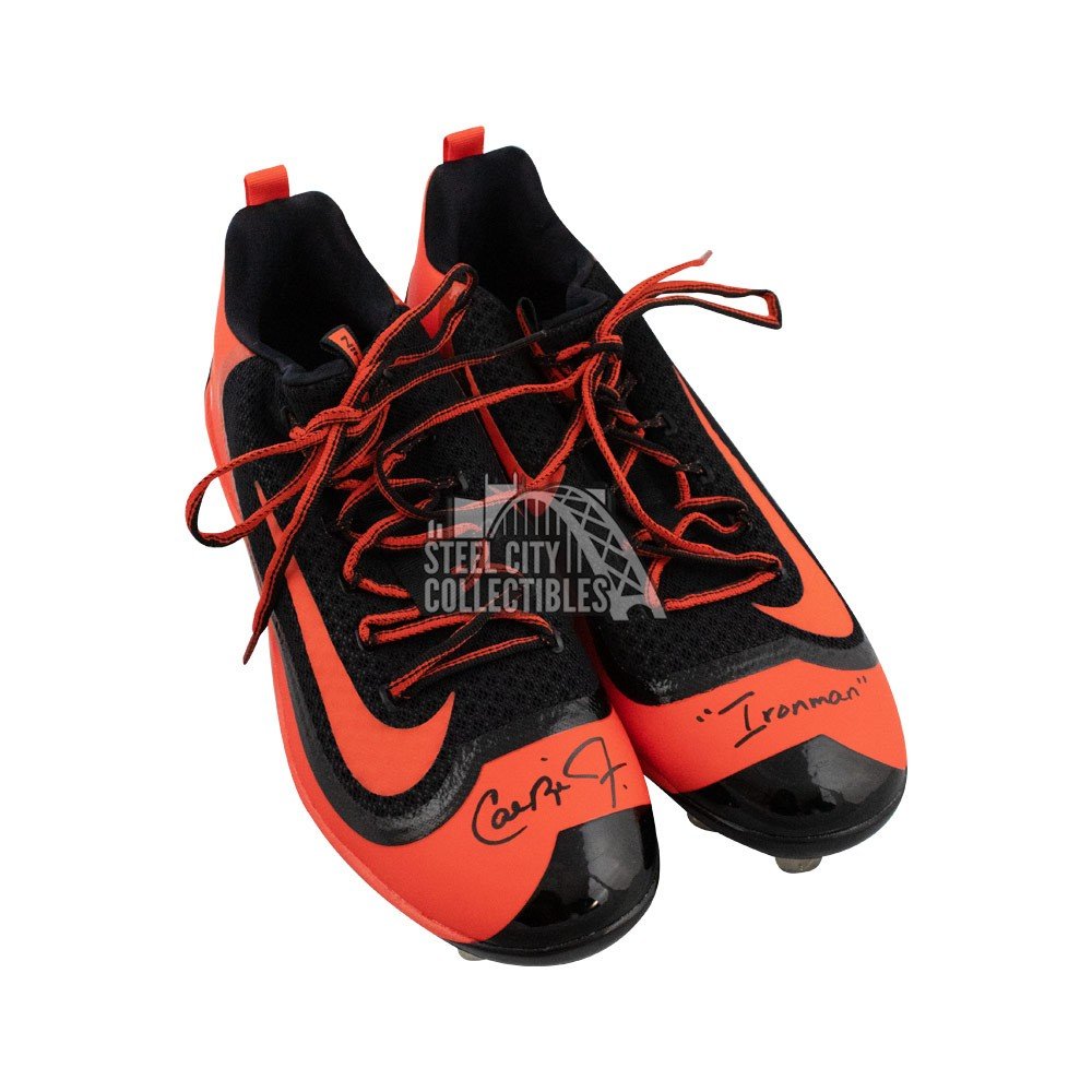 black nike baseball cleats