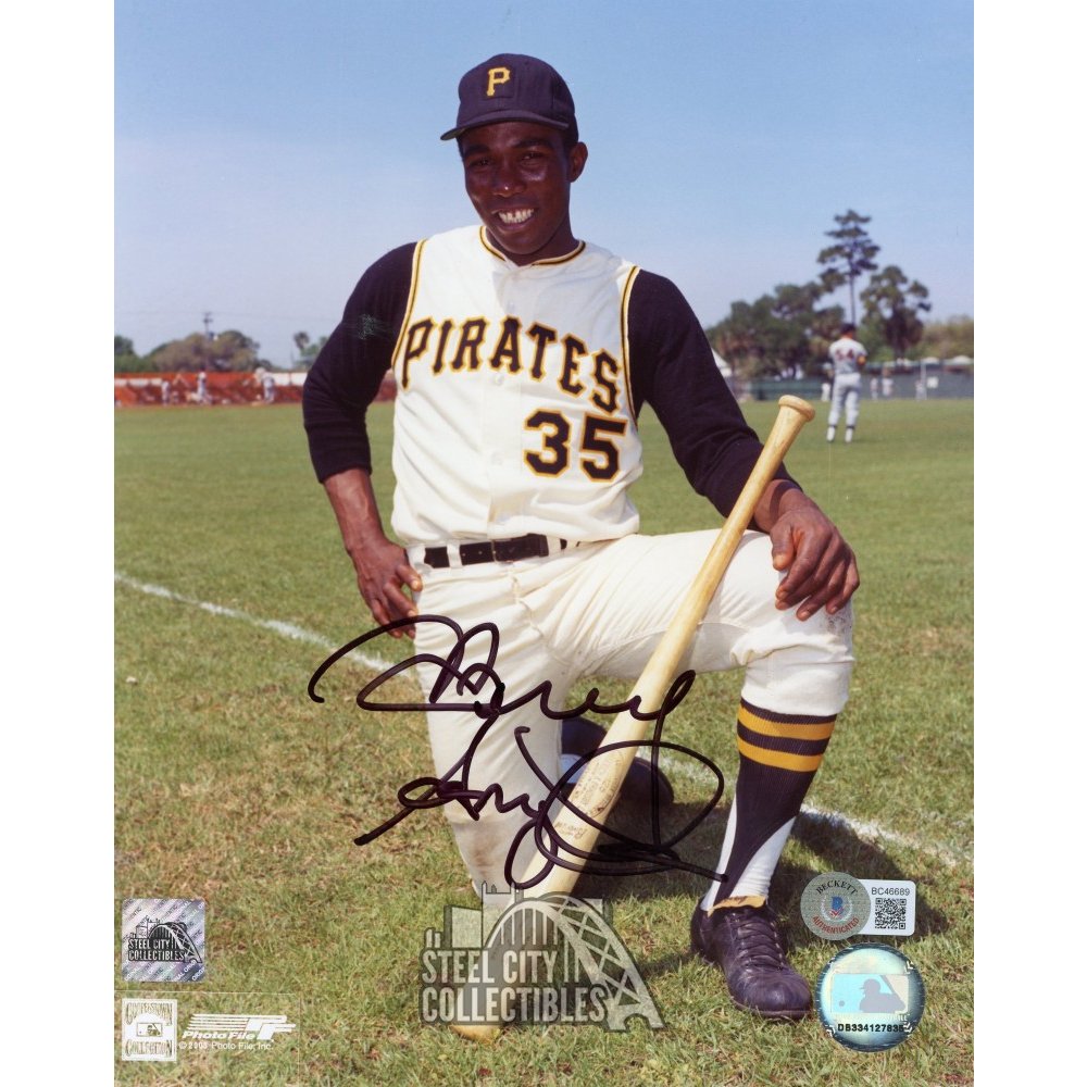 Manny Sanguillen Autographed Pittsburgh Pirates 8x10 Photo - BAS (Kneeling,  Black Ink)