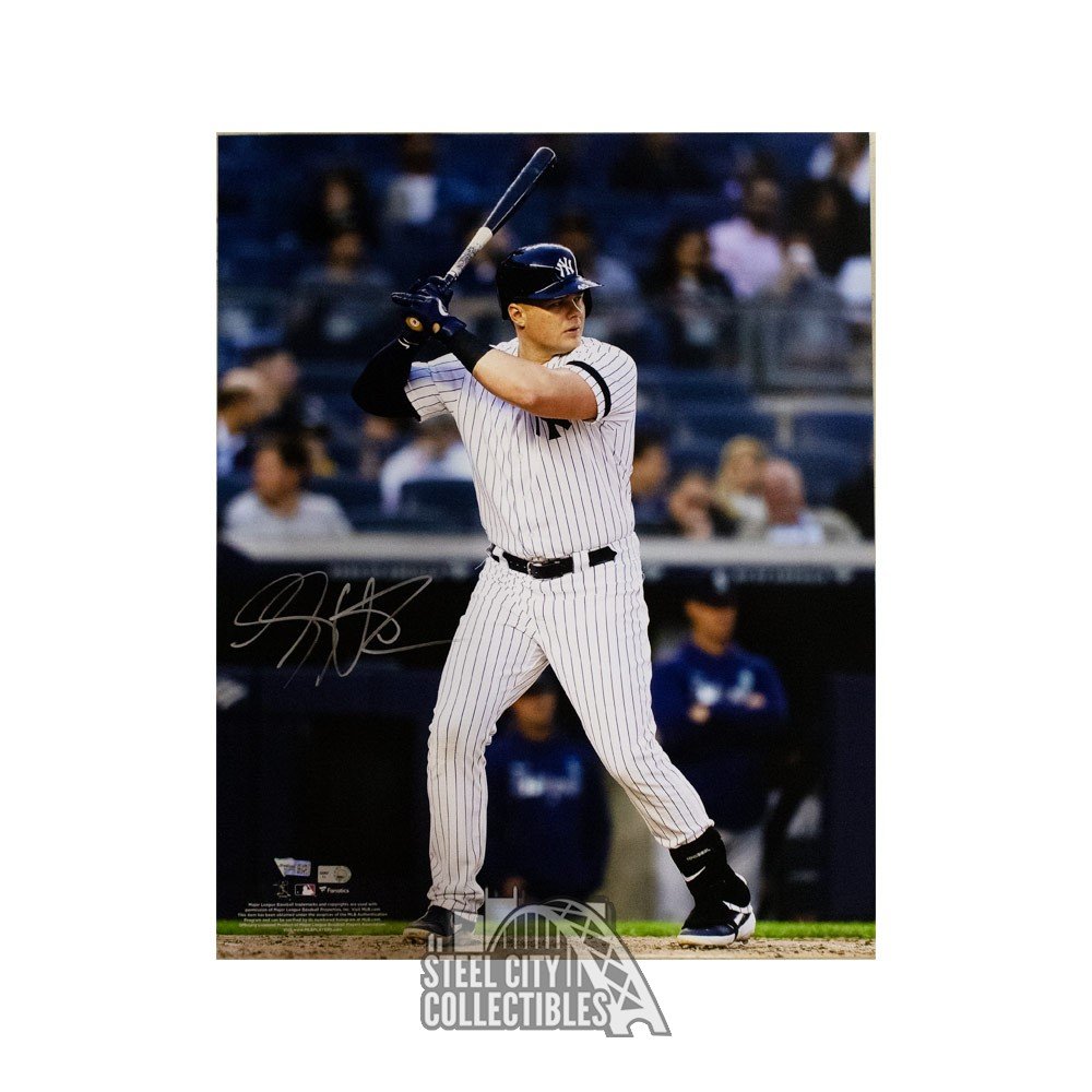 Luke Voit Autographed New York Yankees 16x20 Photo - Fanatics (Vertical ...
