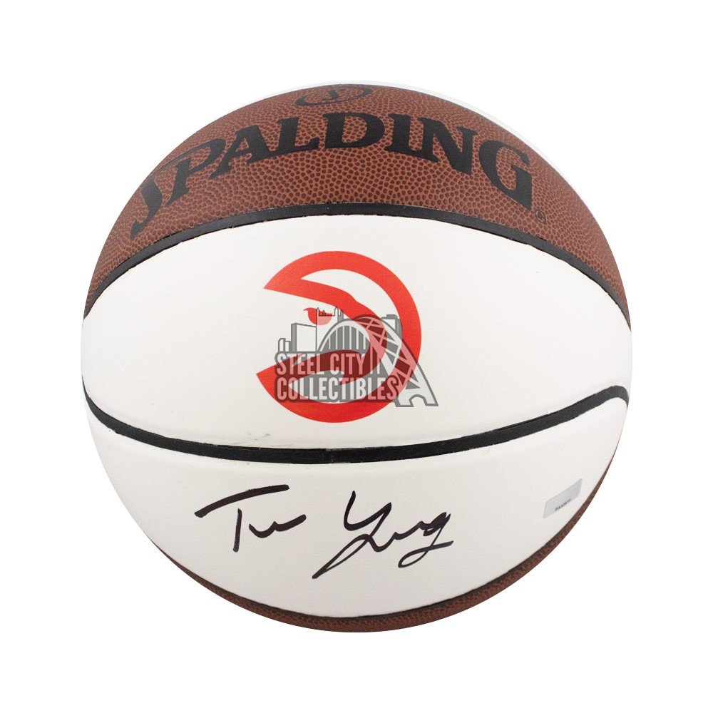 trae young autograph