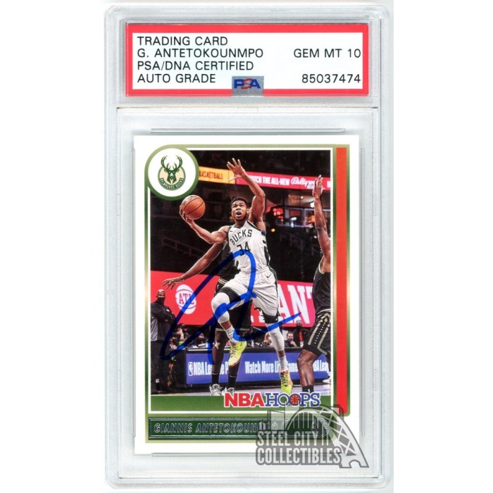 Giannis Antetokounmpo 2021-22 Panini Hoops Autograph Card #103 PSA