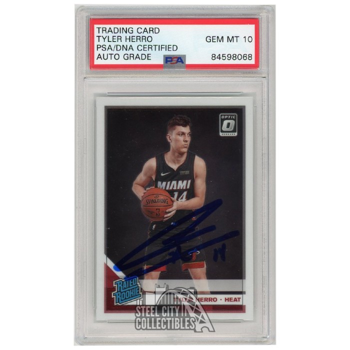 Tyler Herro 2019 20 Panini Donruss Optic Autograph Rookie Card 172 PSA