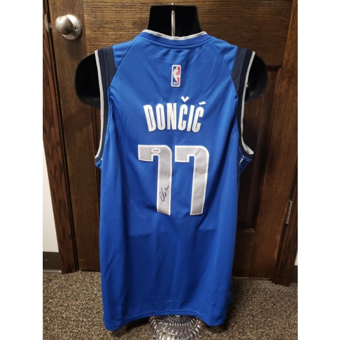 luka doncic jersey signed