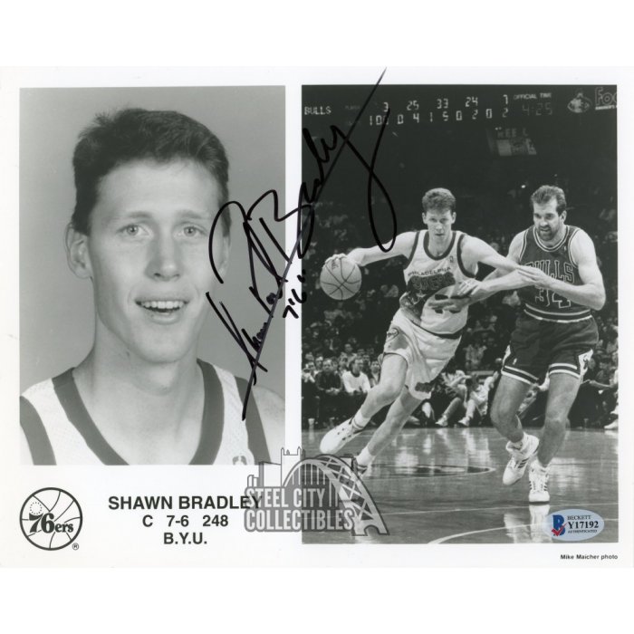 Shawn Bradley Autographed Philadelphia 76ers 8x10 Photo BAS COA