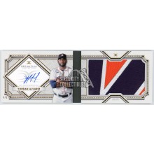 Yordan Alvarez 2022 Topps Definitive Patch Autograph Booklet Card #DAPB-YA 4/5