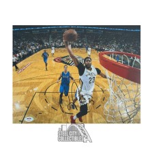 Anthony Davis Autographed New Orleans Pelicans 11x14 Basketball Photo - PSA/DNA