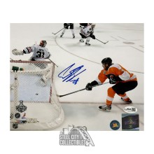 Claude Giroux Autographed Philadelphia Flyers 8x10 Hockey Photo - JSA