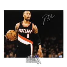 Damian Lillard Autographed Portland 16x20 Basketball Photo - BAS