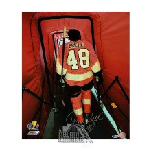 Daniel Briere Autographed Philadelphia Flyers 16x20 Hockey Photo - BAS