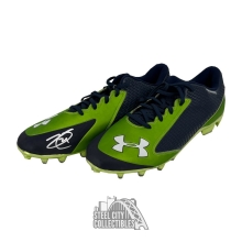 Earl Thomas Autographed Under Armour Clutch Fit Football Cleats - JSA