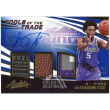 De'Aaron Fox 2017-18 Panini Absolute Tools of the Trade Rookie Triple Patch Autograph Card #TT3-DF 5/5