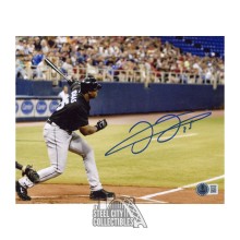 Frank Thomas Autographed Toronto 8x10 Baseball Photo - BAS (Swinging)