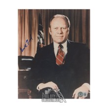 Gerald Ford Autographed 8x10 Sitting Portrait Photo- BAS AC25284