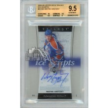 Wayne Gretzky 2005-06 Upper Deck Trilogy Ice Scripts Autograph Card #IS-WG BGS 9.5