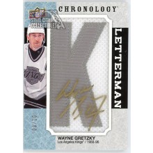 Wayne Gretzky 2018-19 Upper Deck Chronology Letterman Patch Autograph Card #L-LA-WG 3/10