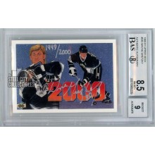 Wayne Gretzky 1990-91 Upper Deck 2,000th Point Autograph Card #545 /2000 BGS 8.5 BAS 9 (Small Chip)