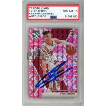 Tyler Herro 2019-20 Panini Mosaic Camo Pink Autograph Rookie Card #223 PSA/DNA 10