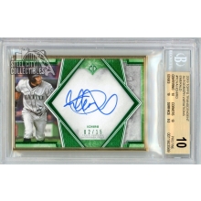 Ichiro 2019 Topps Transcendent Variation Emerald Autograph Card #TCVA-I 2/15 BGS 10