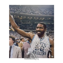 James Worthy Autographed North Carolina Tar Heels 16x20 Basketball Photo - BAS