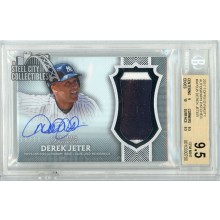 Derek Jeter 2017 Topps Dynasty Patch Autograph Card #AP-DJ5 10/10 BGS 9.5 (Crack)