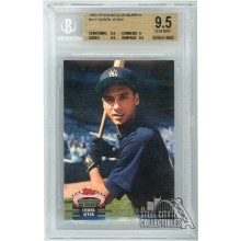 Derek Jeter 1993 Topps Stadium Club Murphy Rookie #117 BGS 9.5 Gem Mint (Chip)