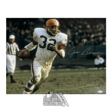 Jim Brown Autographed Cleveland Browns 16x20 Football Photo - BAS (Running)