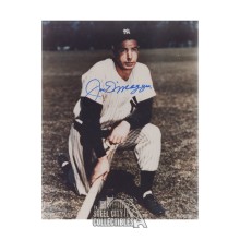 Joe DiMaggio Autographed New York Yankees 8x10 Baseball Photo - PSA/DNA LOA (Kneeling)