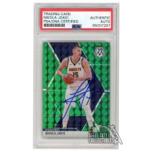 Nikola Jokic 2019-20 Panini Mosaic Green Autograph Card #171 PSA/DNA