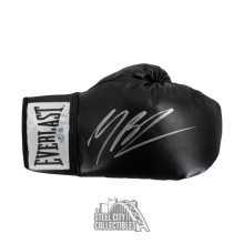 Michael B Jordan Autographed Everlast Black Boxing Glove - BAS (Right Hand)