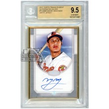 Manny Machado 2017 Topps Transcendent White Jersey Auto 9/15 BGS 9.5 AUTO 10