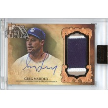 Greg Maddux 2021 Topps Dynasty Dynastic Data Patch Autograph Card #DAP-GM3 4/10